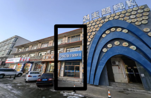 乌兰花镇统建东路与建国路十字路口东北角向东第二栋楼，东向西第三间商业不动产房产